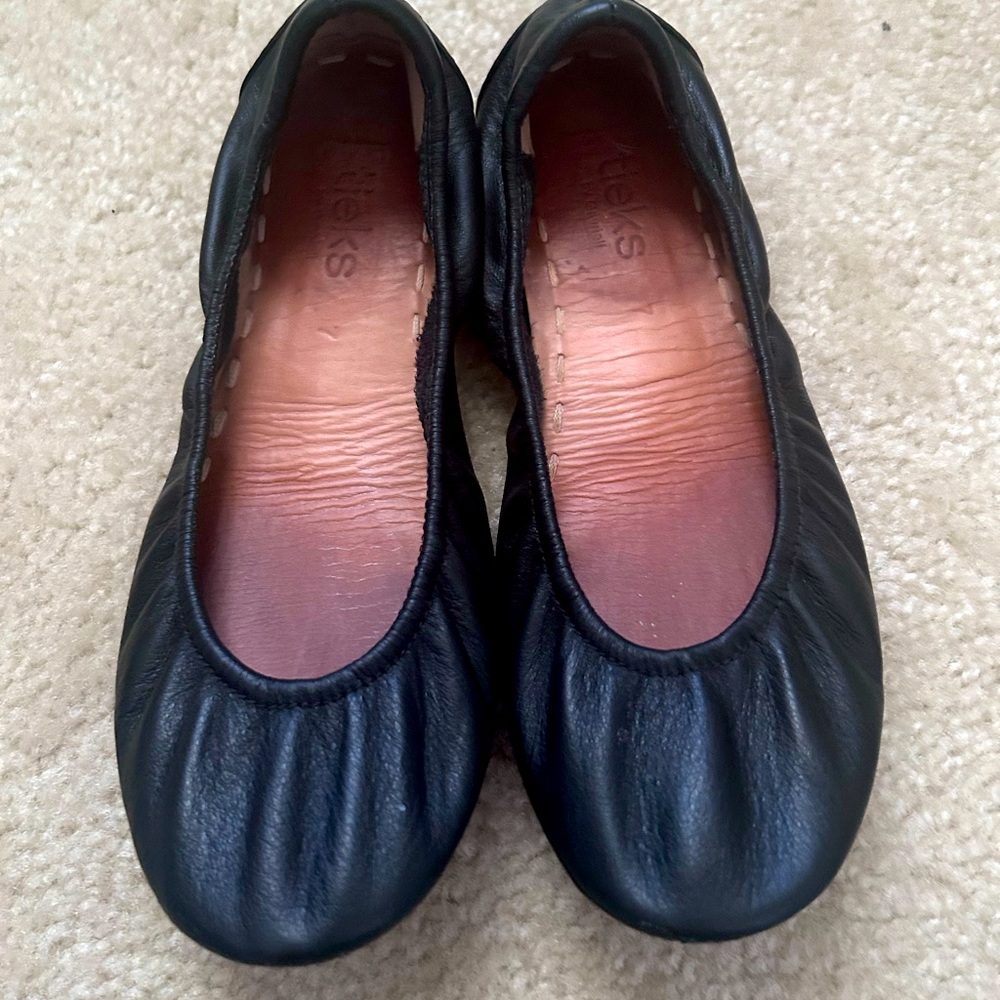 Tieks-Black-Size 7